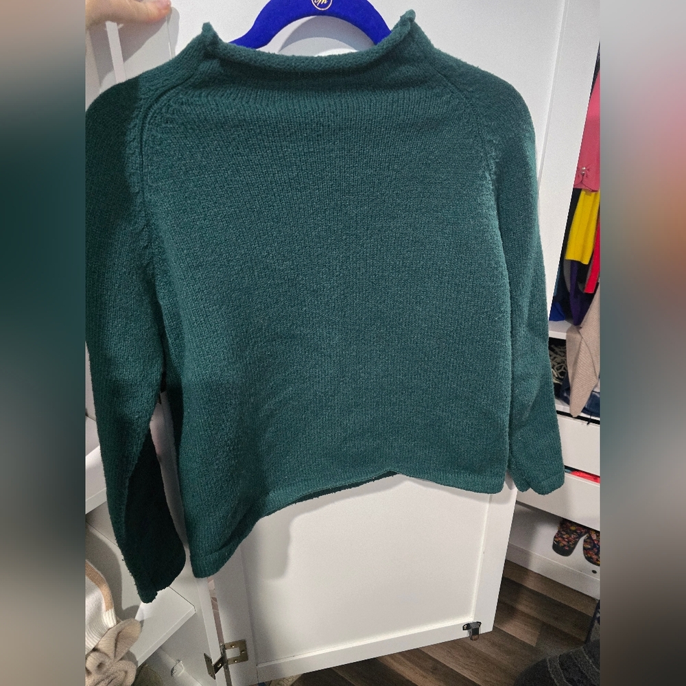 SHEIN Dark Green Crew Neck Sweater
